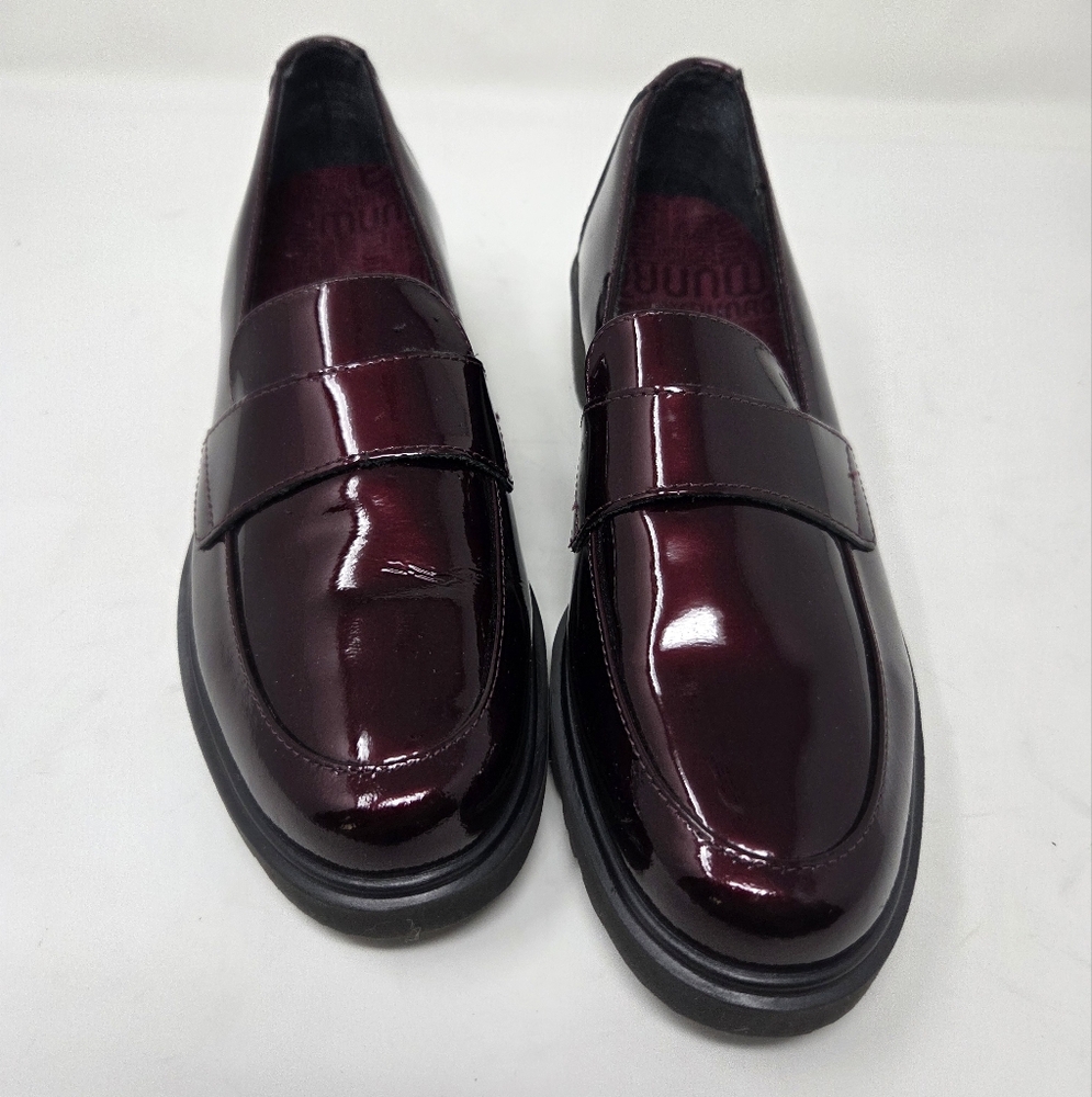 Munro Geena Penny Loafer Slip On Burgundy Red Shiny Patent Leather -NWOT